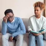 toxic-relationships-tips_7579107-4